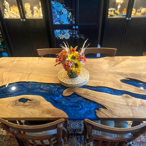Wow Stunning Blue Resin Table Masterpiece